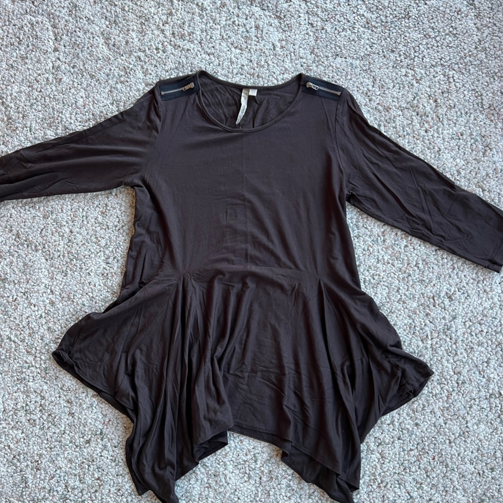 Long sleeve dress shirt